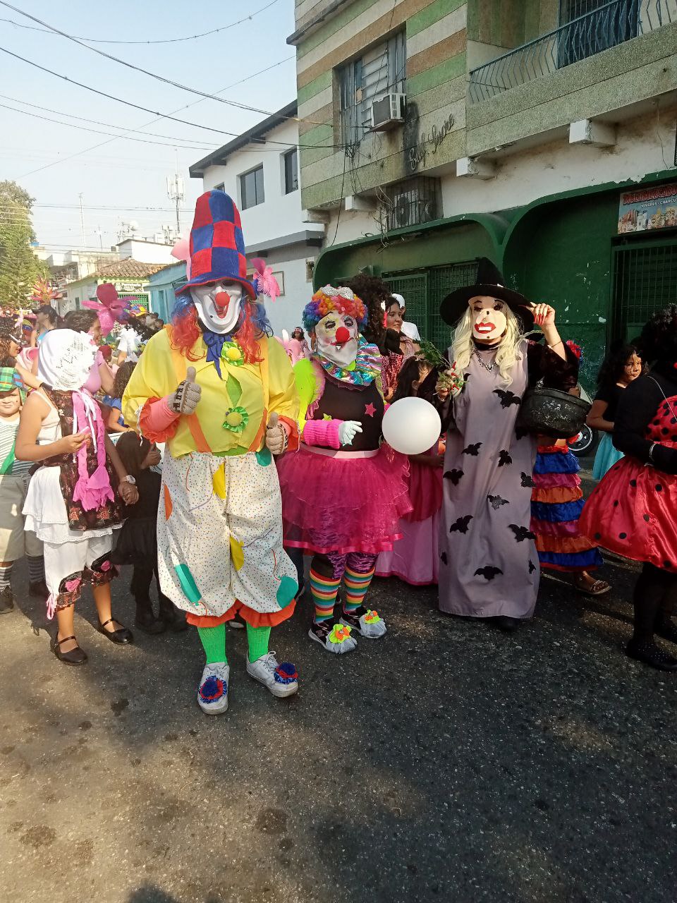 Exitoso desfile de carnaval organizó el Consejo Comunal Unión, de Bejuma.